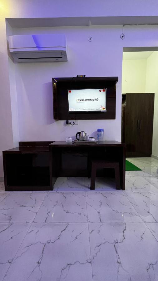 Mangalam Grand Hotel Lucknow Exterior photo