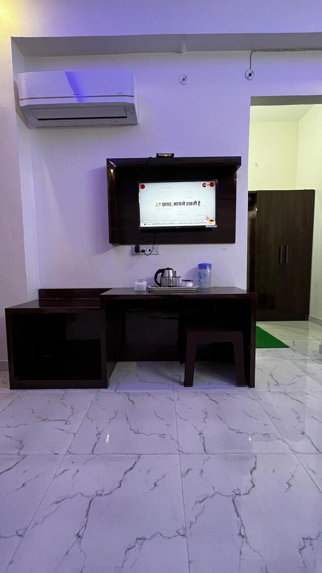 Mangalam Grand Hotel Lucknow Exterior photo